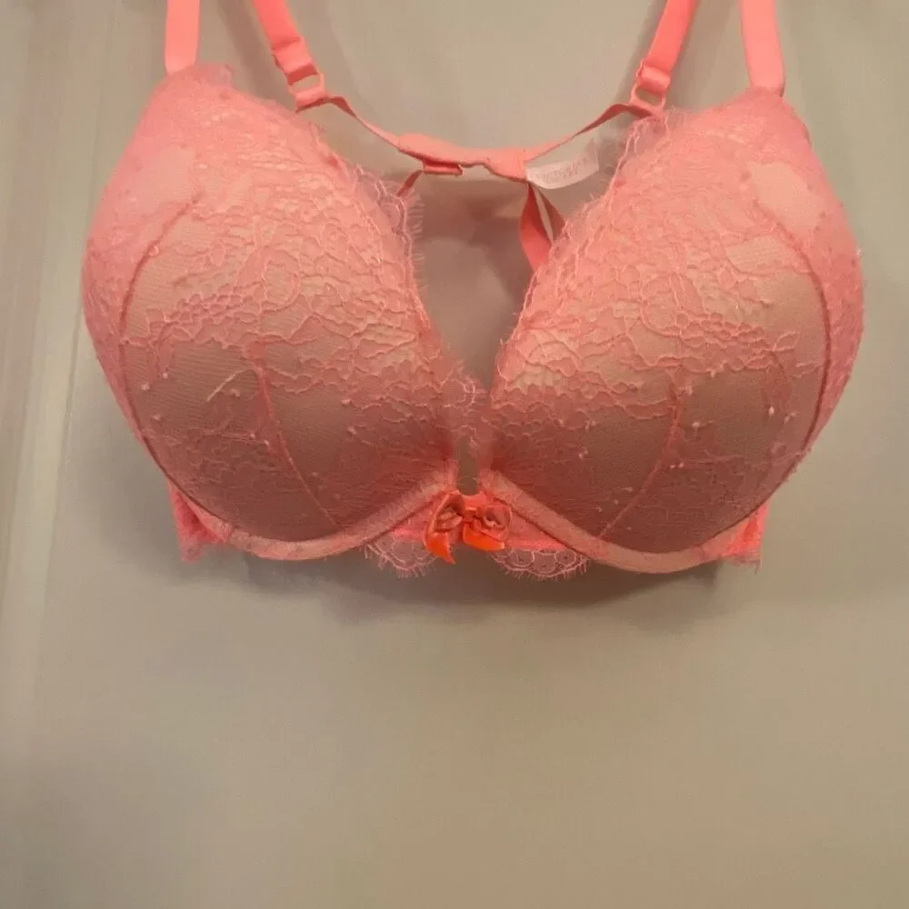 Victoria’s Secret push up Bra size 36DD
